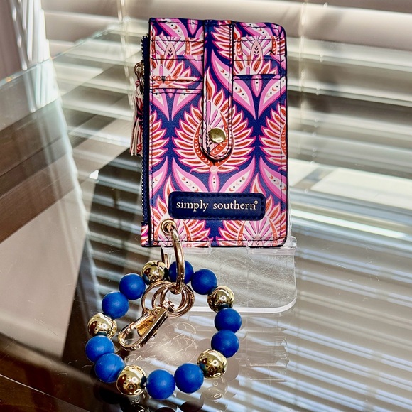 Simply Southern Vibrant Pink and Blue Key Holder - Picture 1 of 1